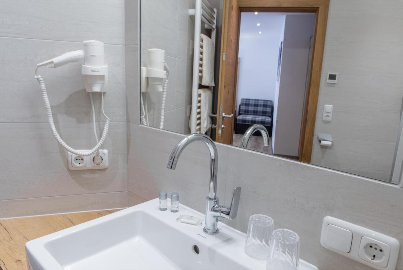 Birkenhof Premium Apart & Suites Lermoos Exteriör bild