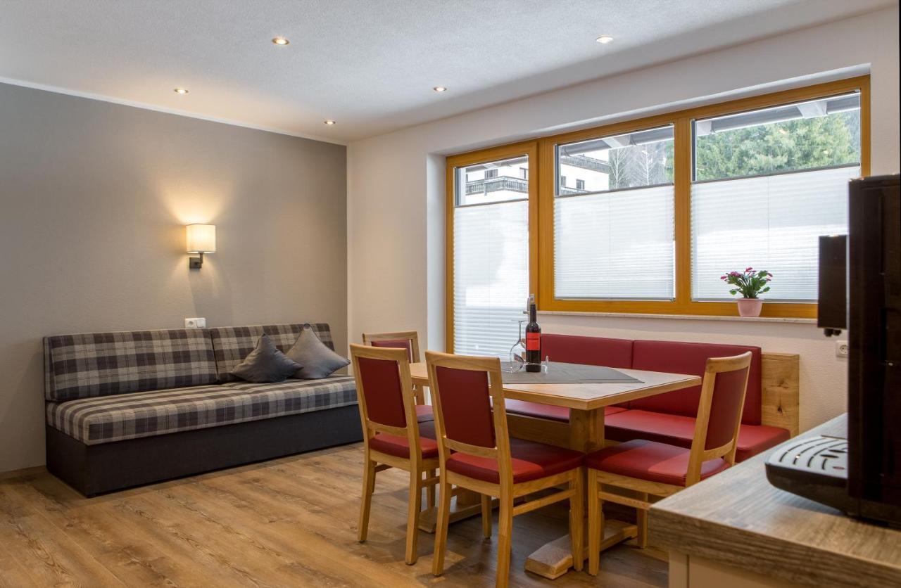 Birkenhof Premium Apart & Suites Lermoos Exteriör bild